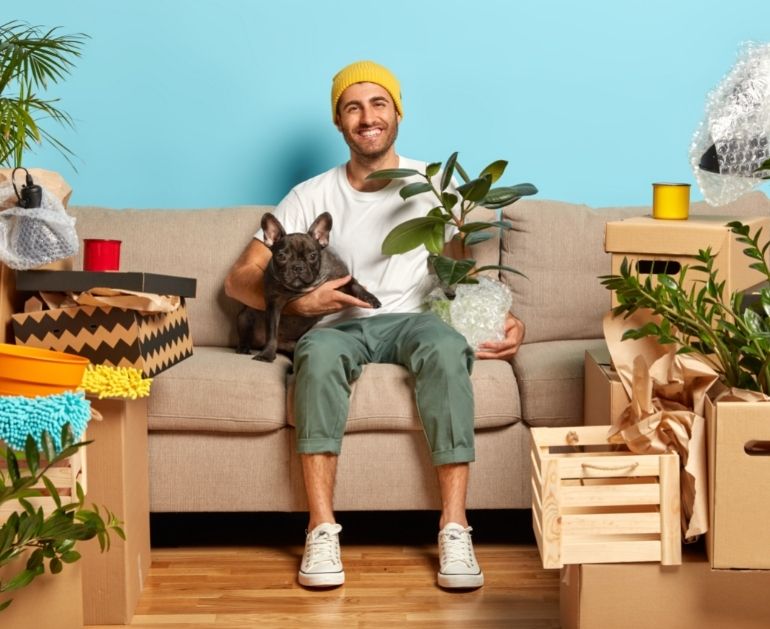 Tips for Moving Into a Short-Term Rental With Your Pet